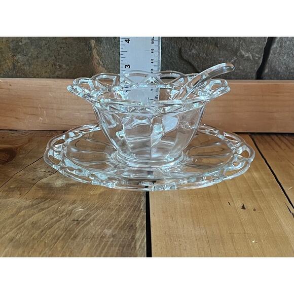 Vintage Imperial Glass Crochet/Lace Condiment 3 Piece Set. Mayo.Plate Bowl Spoon - Picture 10 of 10